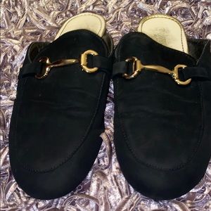 Black casual shoes